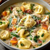 Easy One-Pot Chicken Tortellini Soup