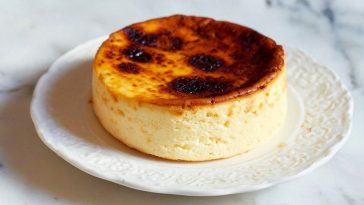 Easy Cottage Cheese & Yogurt Egg Cheesecake