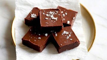 Easy High Protein Cottage Cheese Fudge
