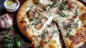 White Garlic Pizza Sauce